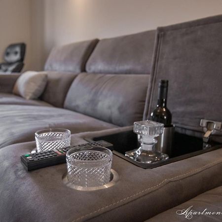 Penthouse Leonarda With Private Parking Apartment Pula Ngoại thất bức ảnh